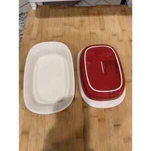 2 CorningWare Corelle 'Etch' Red White Bakers 27 oz Stoneware Bake & Serve 9x6 *